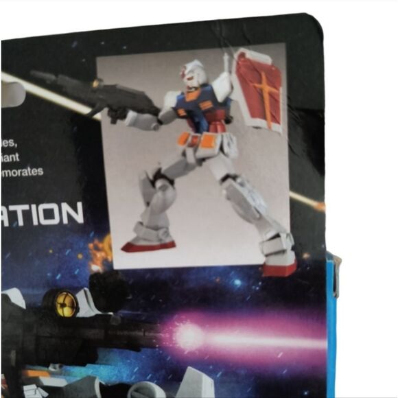 Bandai Gundam Universe RX-78-2 Gundam GU-01 Figure - Picture 9 of 9